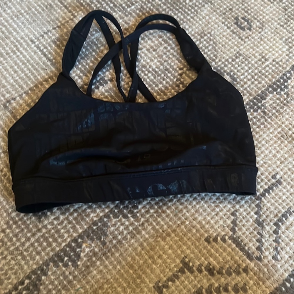 lululemon sports bra